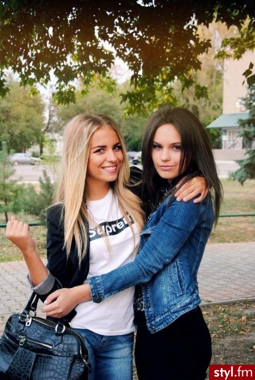 Blond Rozpuszczone Proste Na co dzień Średnie Fryzury