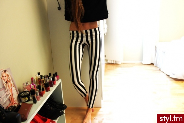 Leginsy Spodnie Moda