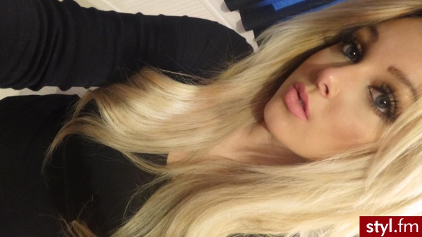 Blond Rozpuszczone Kręcone Na co dzień Długie Fryzury