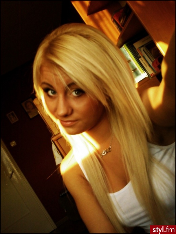 Blond Rozpuszczone Proste Na co dzień Długie Fryzury