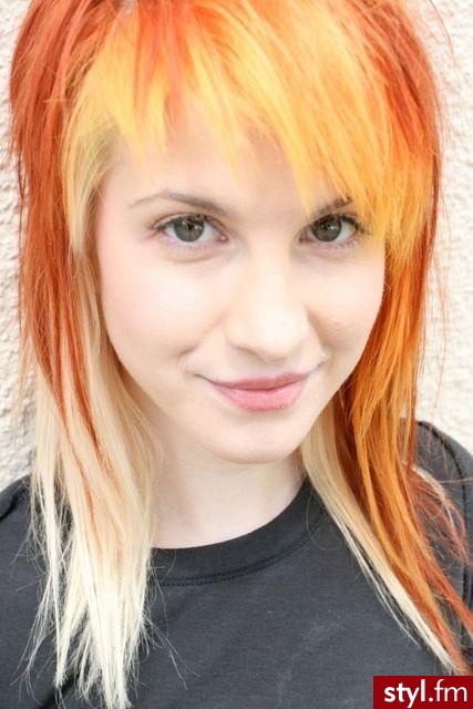 Haley Williams... :D - Średnie Fryzury