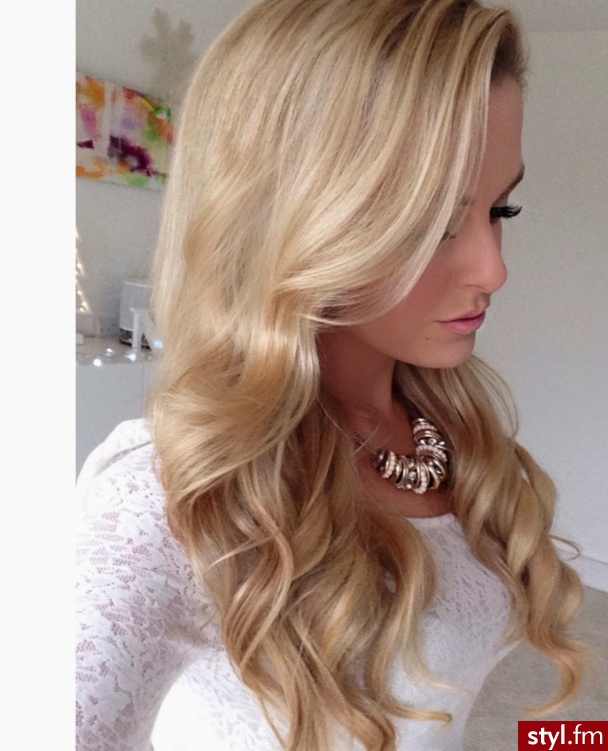Blond Rozpuszczone Kręcone Na co dzień Długie Fryzury