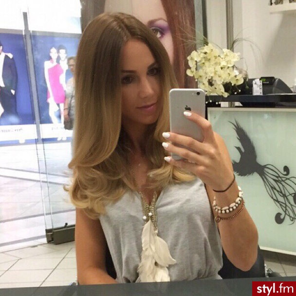 Średnie Fryzury
