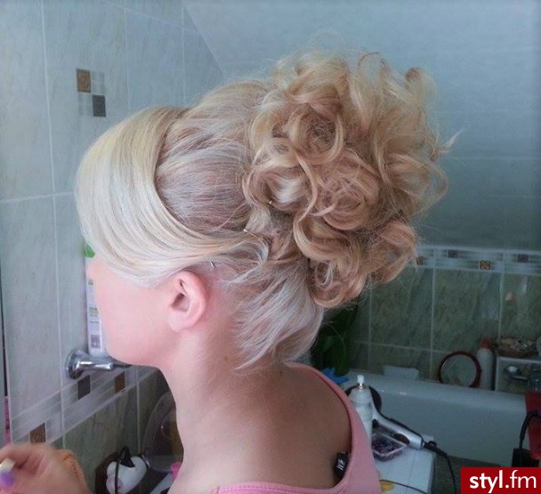 Blond Kok Proste z grzywką Wieczorowe Średnie Fryzury