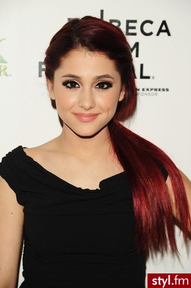 Ariana Grande - Kolorowe Upięcie Proste Na co dzień Długie Fryzury