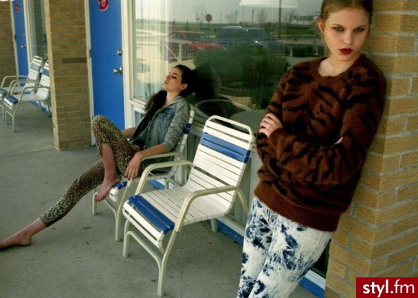 Jeżeli zdjęcie znajduje się już w galerii poproszę o link - Moda uliczna Inne Moda