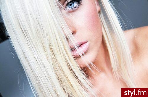 Blond Rozpuszczone Proste Na co dzień Średnie Fryzury