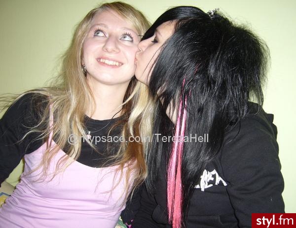 EMO Alternatywne Średnie Fryzury