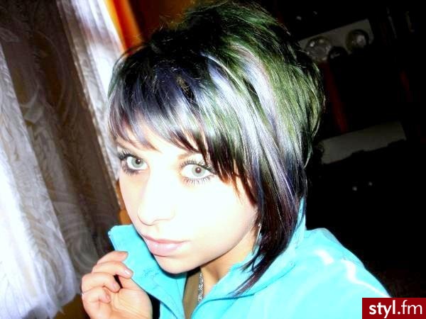 Salon Fryzjerski ,,Gabriela''Kahles Gabriela - Punk Rock Alternatywne Średnie Fryzury