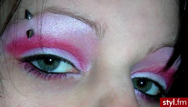 TO NIE JEST MÓJ MAKE-UP
Więc więcej fotek nie mam! - Makijaże