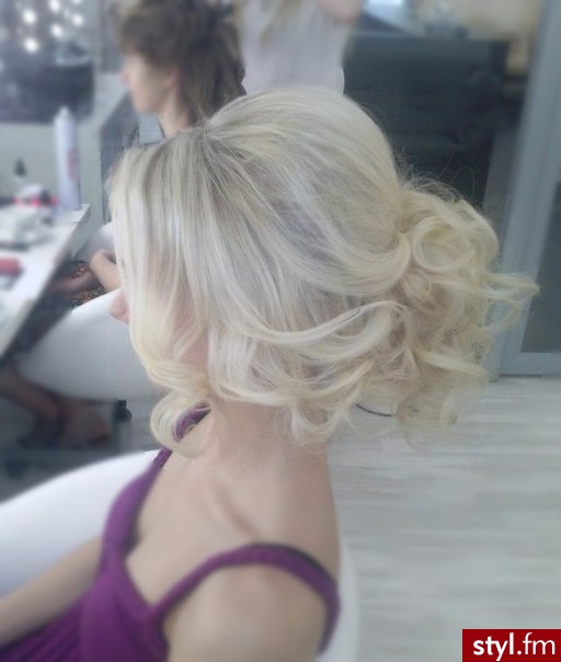 Blond Upięcie Kręcone Ślubne Długie Fryzury