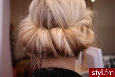 Blond Upięcie Proste Na co dzień Średnie Fryzury