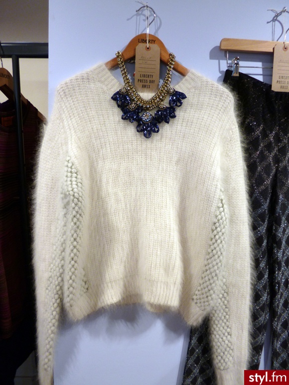 Swetry Ciuchy Moda