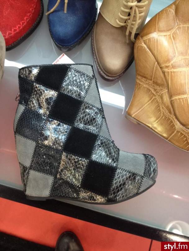 Pozostałe Buty Moda