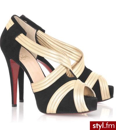 Mistrz Louboutin oczywiście. Cena: £539.13 - Pozostałe Buty Moda