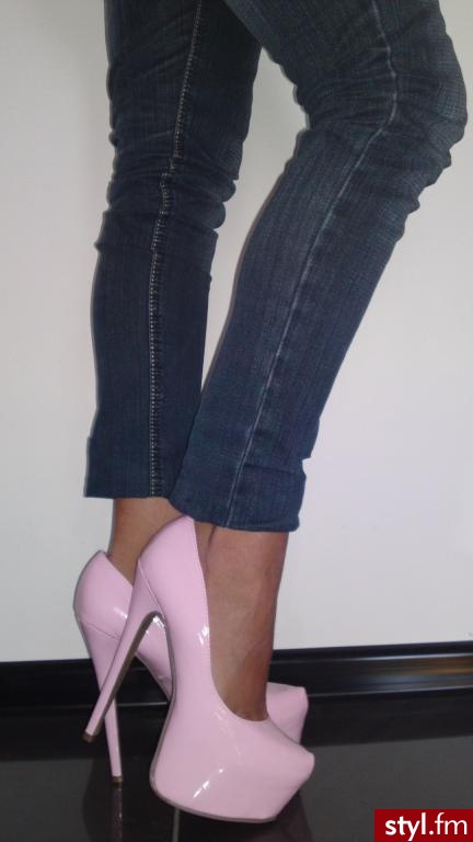 Szpilki Buty Moda