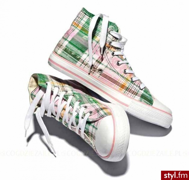INFORMACJE O PRODUKCIE:
Stylowe trampki z nowej kolekcji Candy Kitten, młodzieżowej marki Fishbone. W dziewczęcą, pastelową kratę z zielonymi i różowymi akcentami. Znajdziesz je, w przystępnej cenie, w sklepach New Yorker. - Pozostałe Buty Moda
