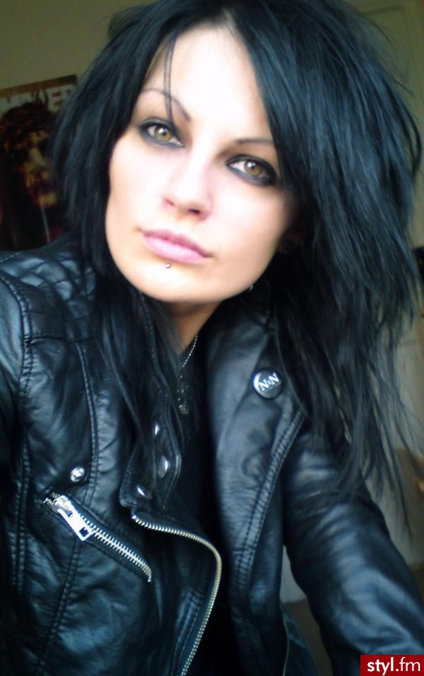 Średnie Fryzury
