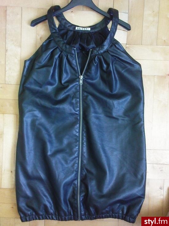 Sukienki Moda