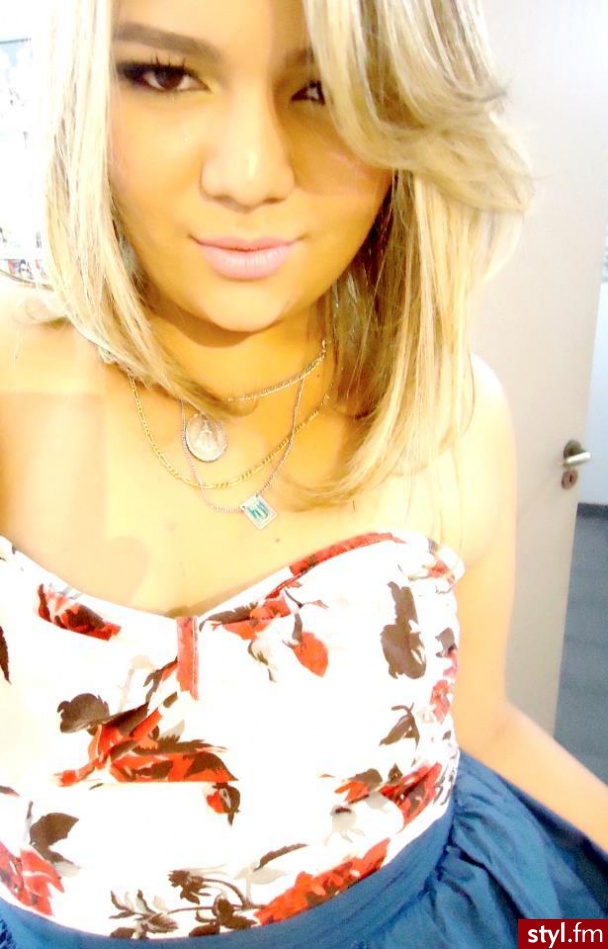 Blond Rozpuszczone Proste z grzywką Na co dzień Średnie Fryzury