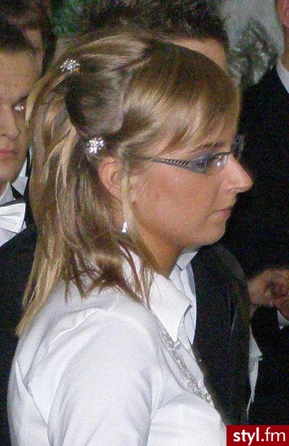 Wieczorowe Średnie Fryzury