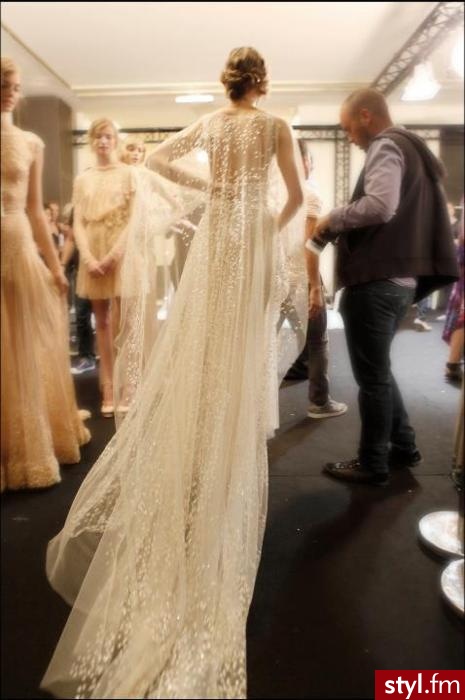 Sukienki Moda