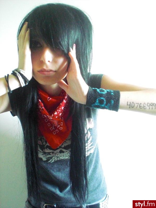Jena Juvenile - EMO Alternatywne Średnie Fryzury
