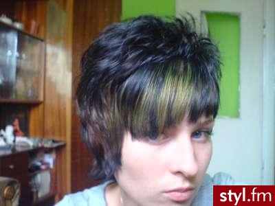 własna robota:) - EMO Alternatywne Średnie Fryzury
