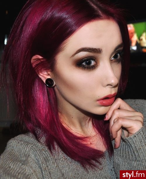 Średnie Fryzury