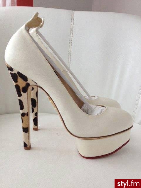 Szpilki Buty Moda