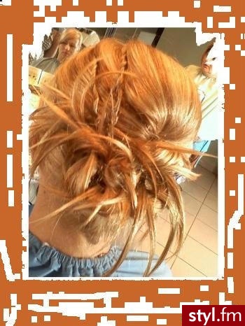 Blond Upięcie Proste Wieczorowe Średnie Fryzury