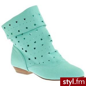 Botki,nieco ażurkowate w świetnym kolorze 170 zł - Pozostałe Buty Moda
