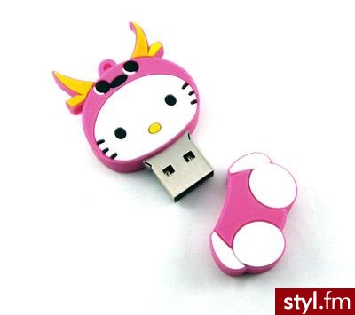 Słodkie przenośne USB, ukrywające się pod postacią Hello Kitty. - Gadżety Inne Moda
