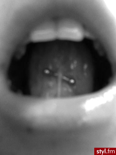 Mój tongue web... - Modyfikacje ciała