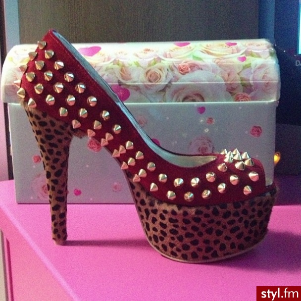 Szpilki Buty Moda