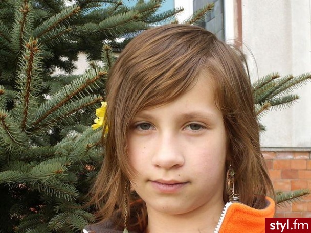 Średnie Fryzury
