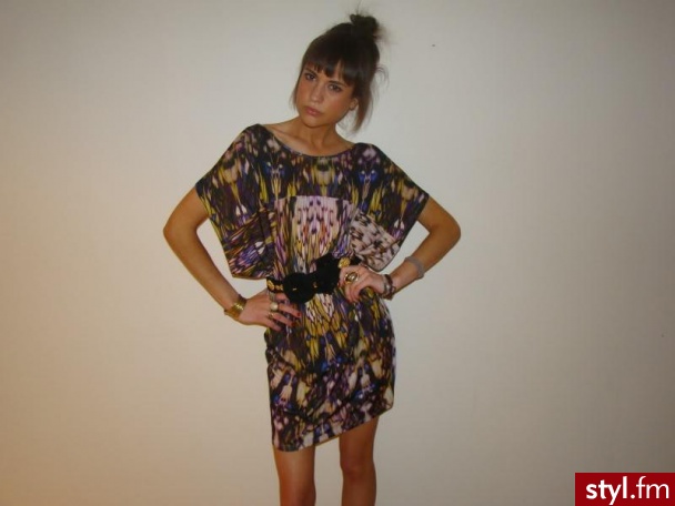 Jeżeli zdjęcie znajduje się już w galerii poproszę o link - Moda uliczna Inne Moda