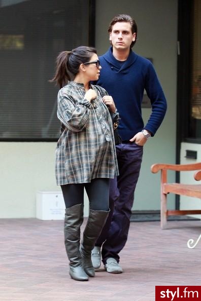 Kourtney Kardashian and Scott Disick in Beverly Hills - Moda uliczna Inne Moda