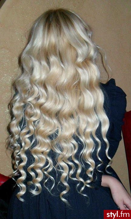 Blond Rozpuszczone Kręcone Na co dzień Długie Fryzury