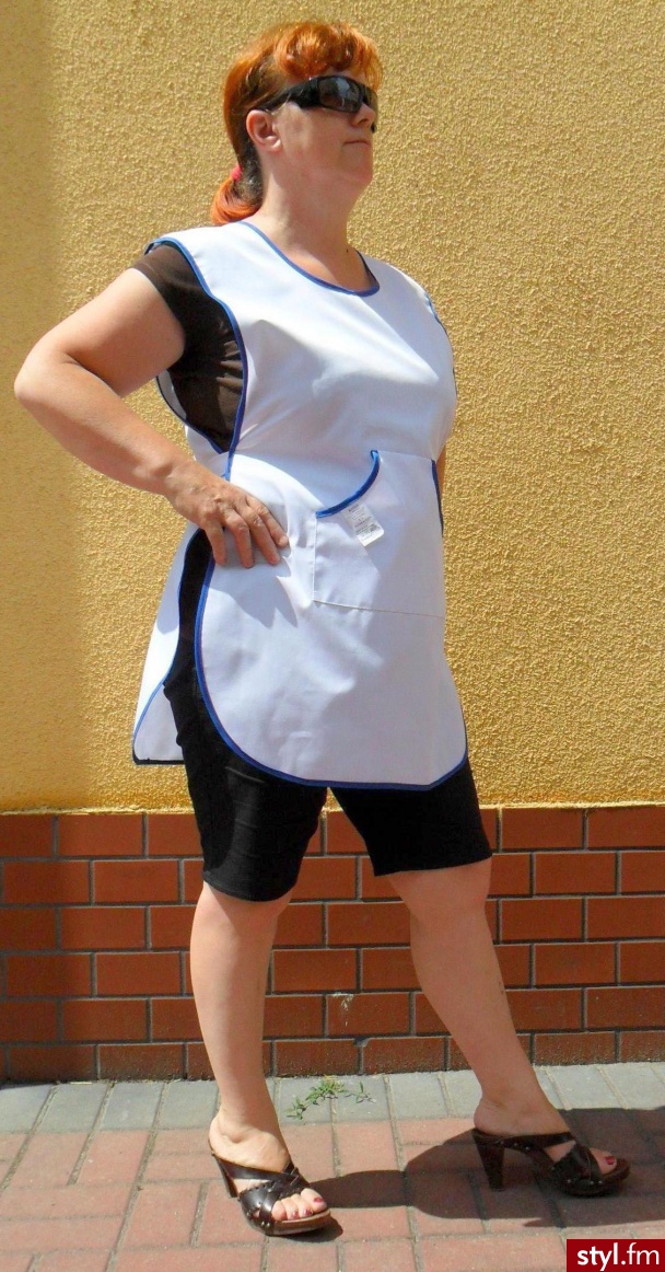 Fartuch fryzjerski.Produkt firmy Rates tel.513737979 - Pozostałe Ciuchy Moda