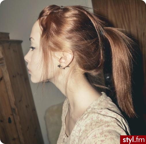 Średnie Fryzury