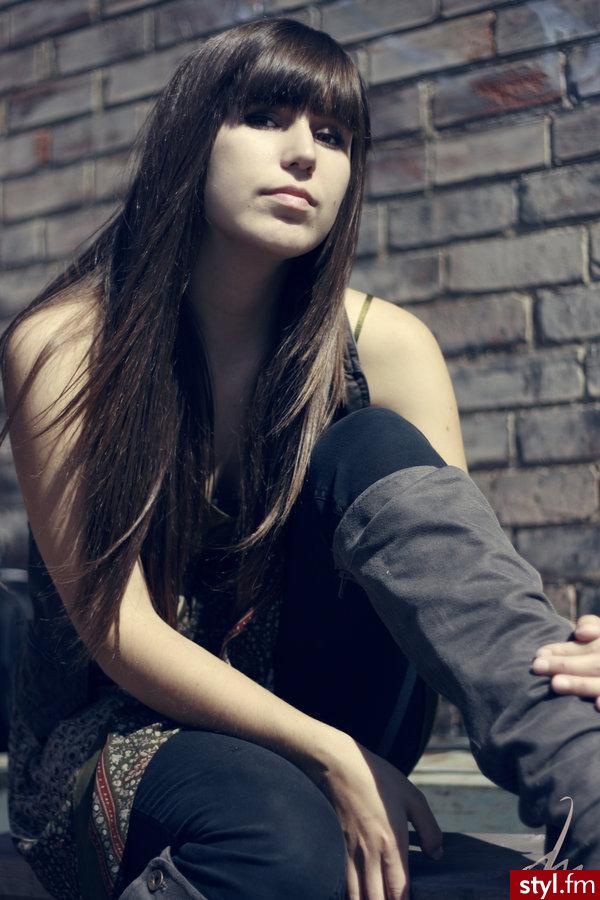sweet grzywka : D. :) - Średnie Fryzury