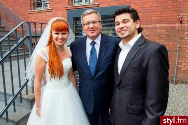 Warkoczyki Bydgoszcz | Papaya Hair - Rude Warkocze Proste z grzywką Ślubne Długie Fryzury