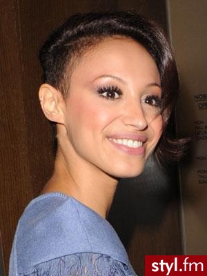 Amelle Berrabah - Krótkie Fryzury