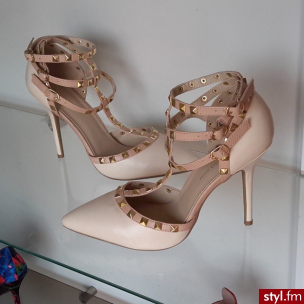 Szpilki Buty Moda