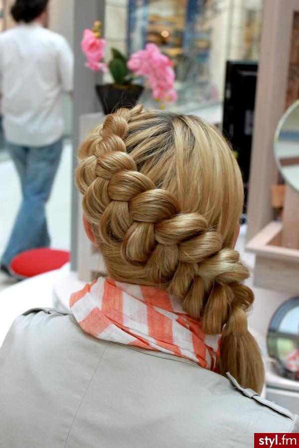 Blond Warkocze Proste Na co dzień Średnie Fryzury