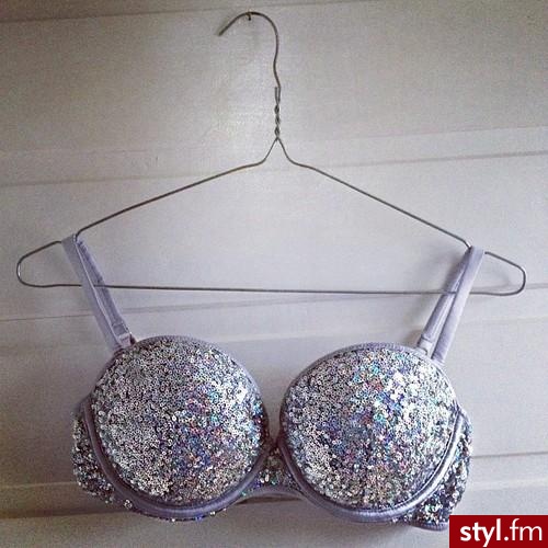 Biustonosze Bielizna Moda