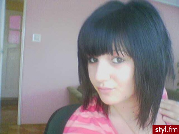 Średnie Fryzury