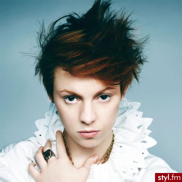 La Roux - Krótkie Fryzury