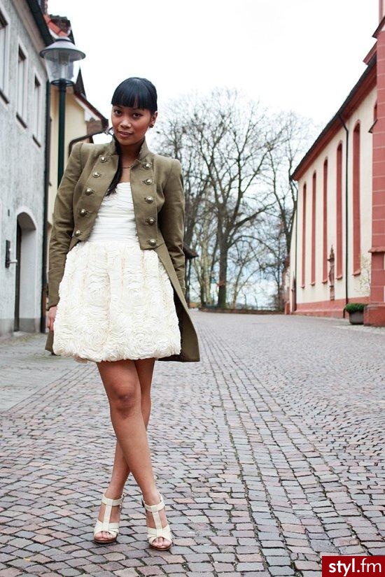 Sukienki Moda